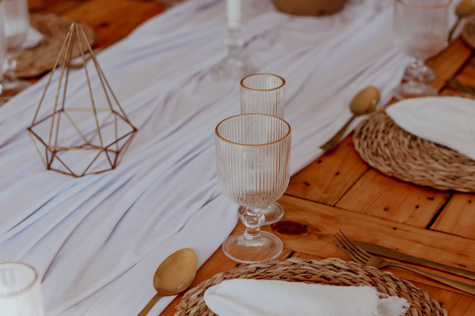 Myrrh Suite · Detail